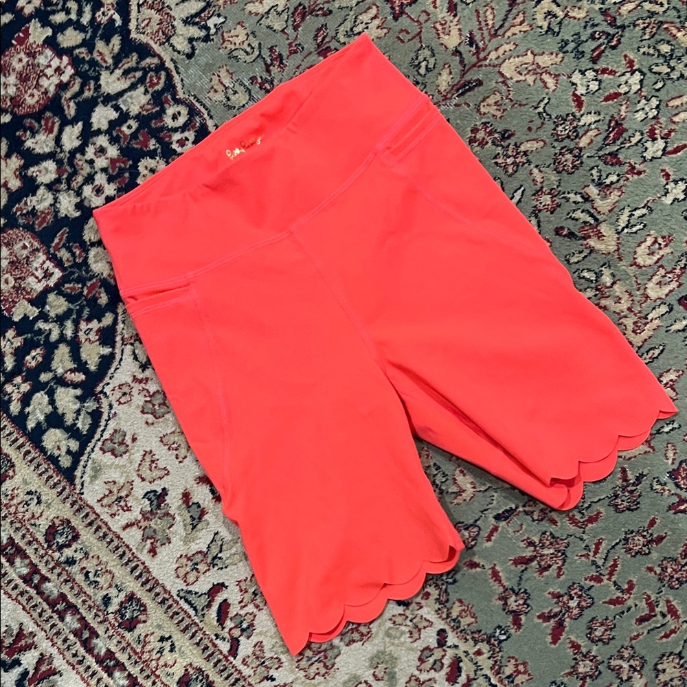 Lilly Pulitzer Coral Scalloped Women biker leggings